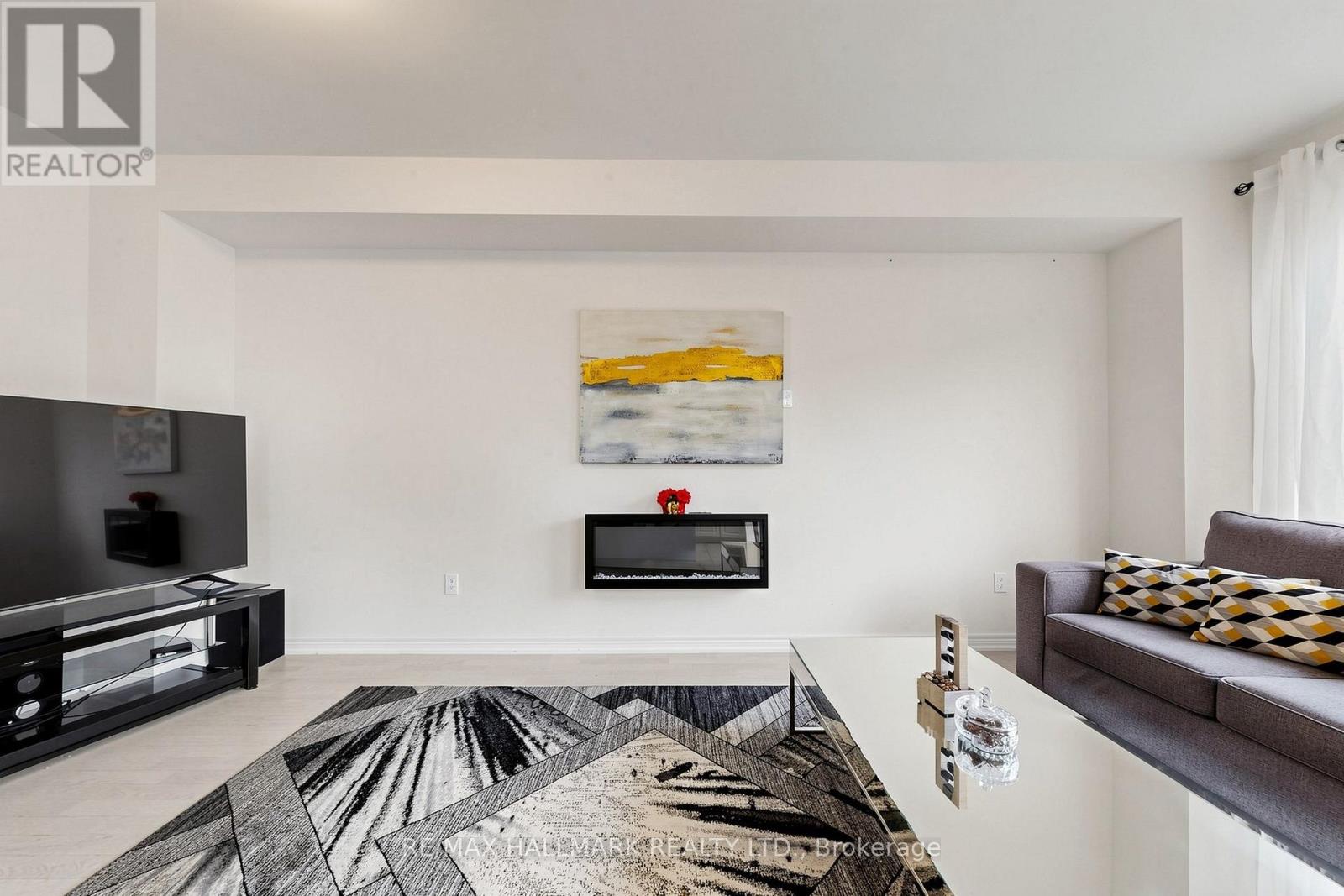19 CONARTY CRESCENT - 7