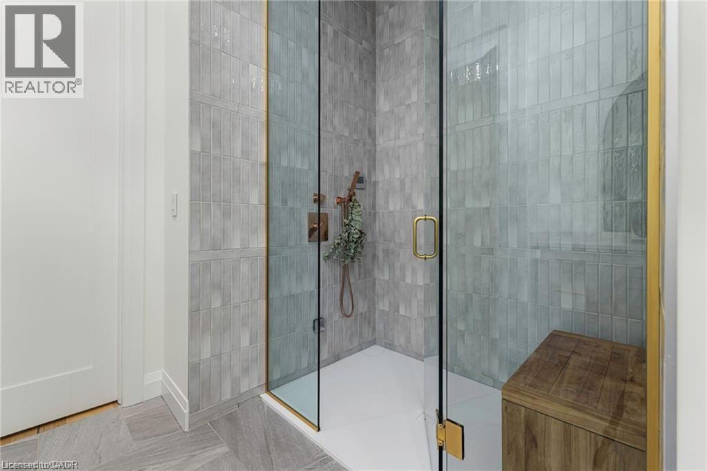 14 ST GEORGES Court - Image 23