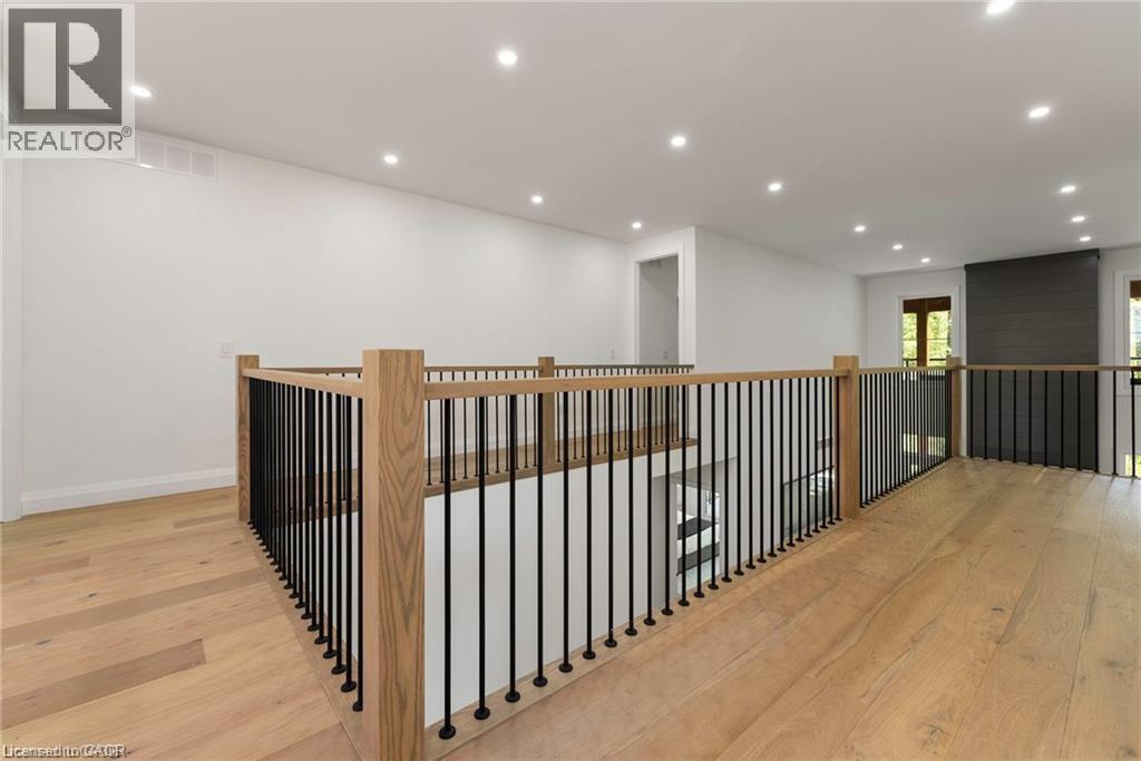 14 ST GEORGES Court - Image 31