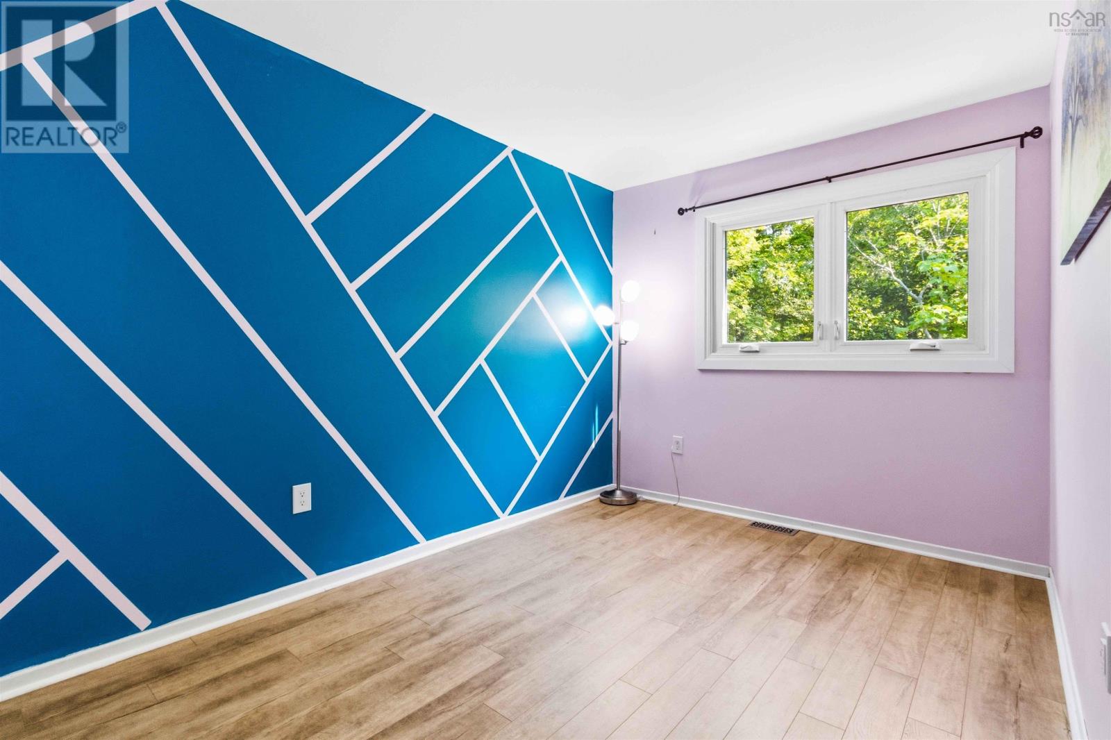 Property 26 of 49 of 1 Forestside Crescent
