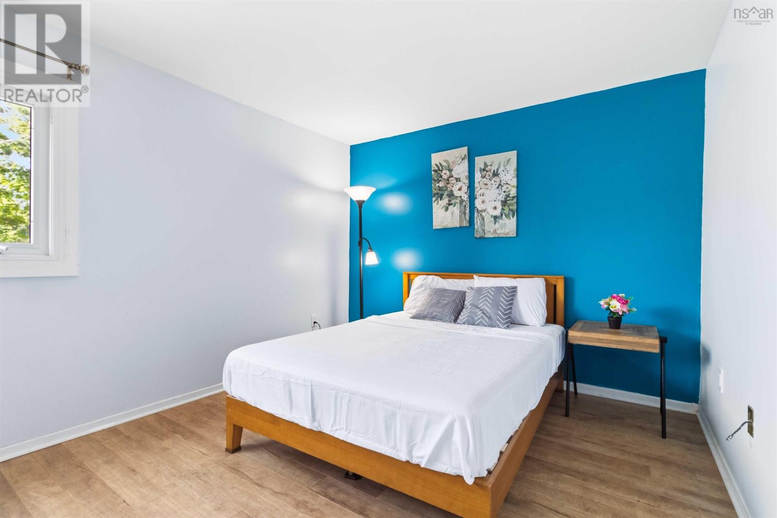 Property 30 of 49 of 1 Forestside Crescent