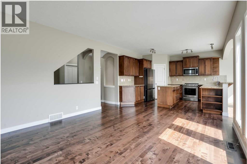 92 Everglen Close SW - 8