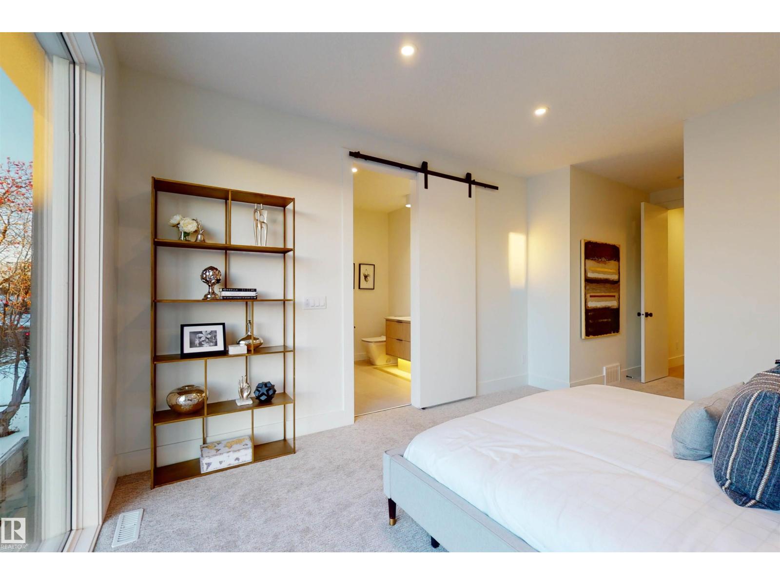 10515 75 ST NW - 39