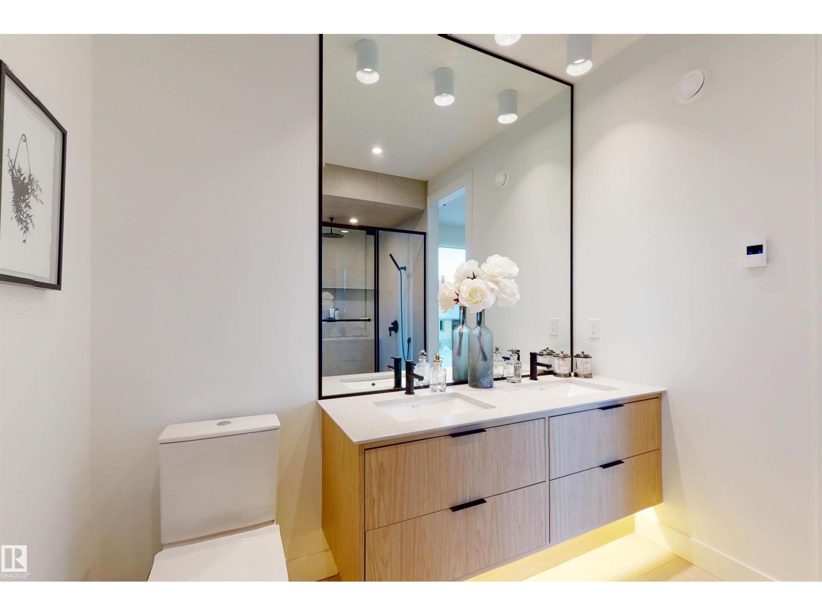 10515 75 ST NW - Image 42