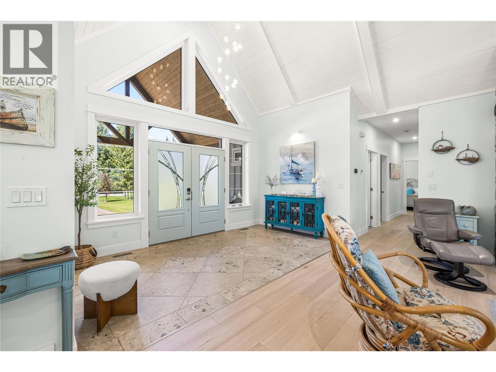 1618 1st Avenue, Creston