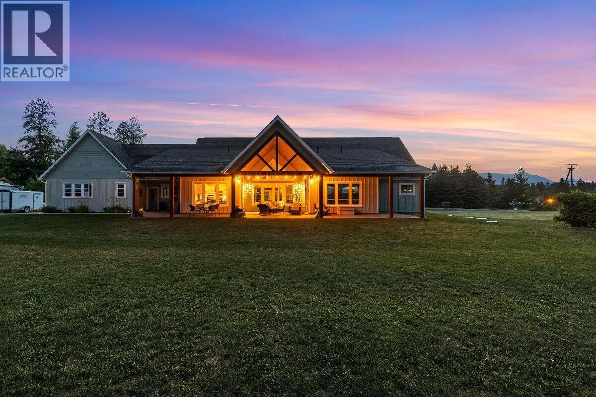 1618 1st Avenue, Creston