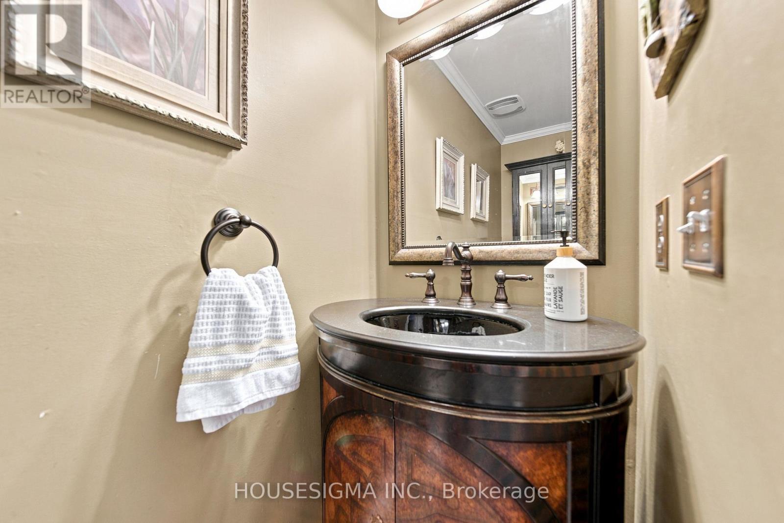 902 APPLECROFT CIRCLE - 20