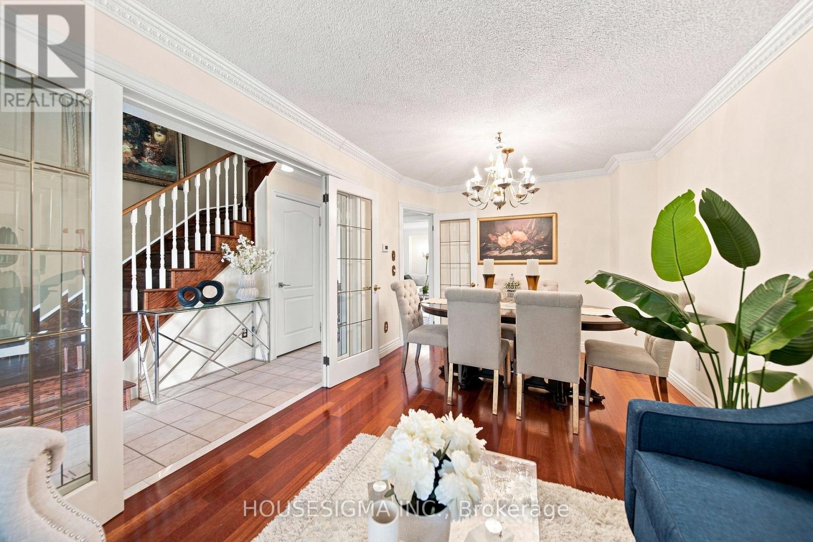 902 APPLECROFT CIRCLE - 9