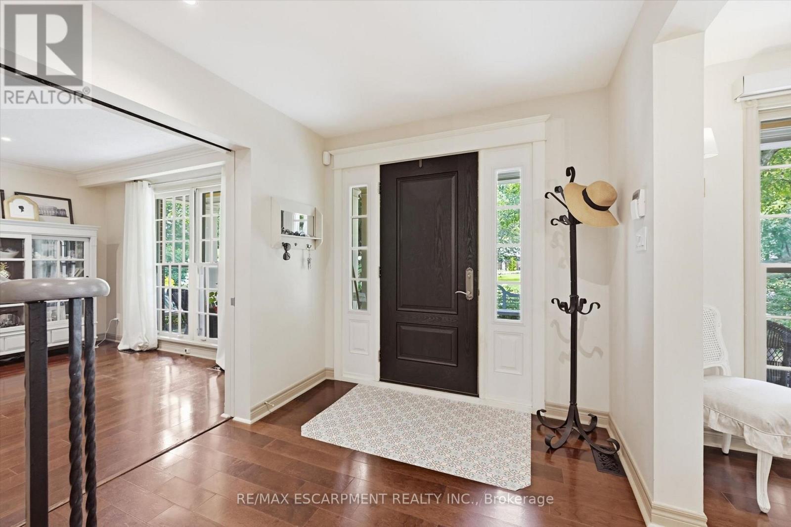 247 LINWOOD CRESCENT - 11