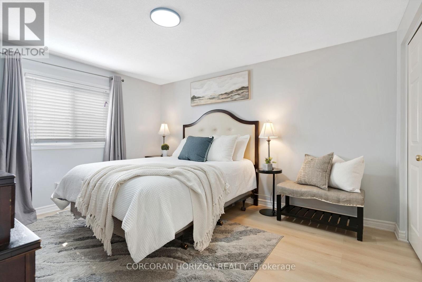 913 COPPER LEAF CRESCENT - 32