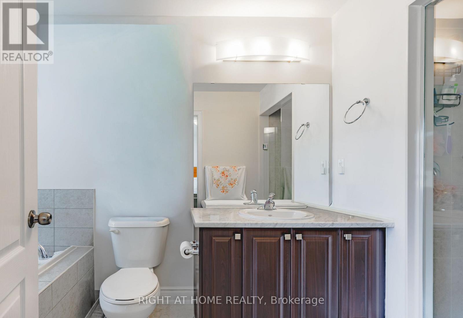 7648 HACKBERRY TRAIL - Image 32