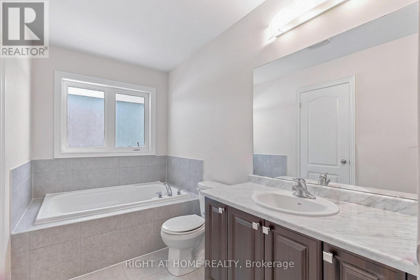 7648 HACKBERRY TRAIL - Image 33