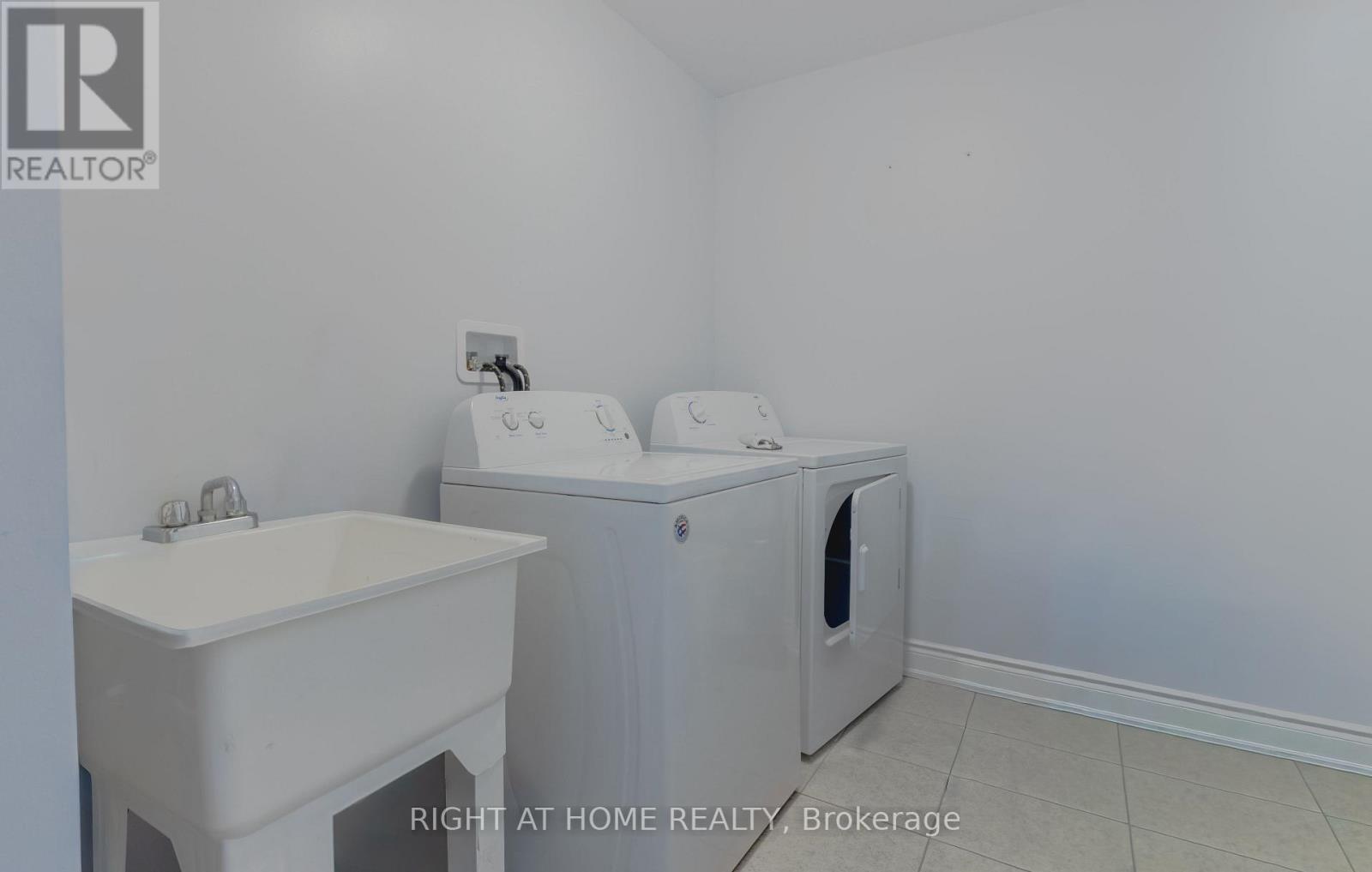 7648 HACKBERRY TRAIL - Image 38