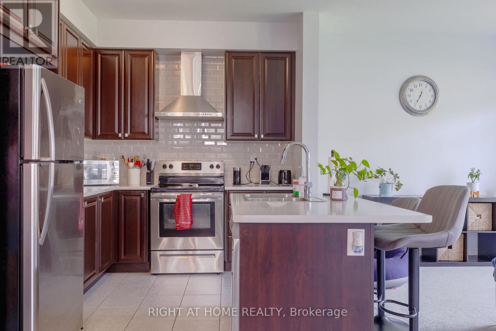7648 HACKBERRY TRAIL - Image 9
