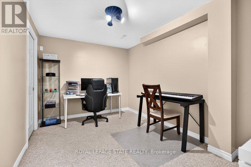 #11 44 FRANCES AVENUE - Image 36