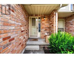 11 - 44 Frances Avenue, Hamilton, ON L8E5V6 Photo 9