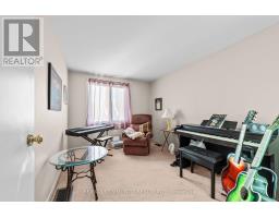 210-216 Homestead Crescent, London North, ON N6G2E5 Photo 32