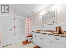 210-216 Homestead Crescent, London North, ON N6G2E5 Photo 35