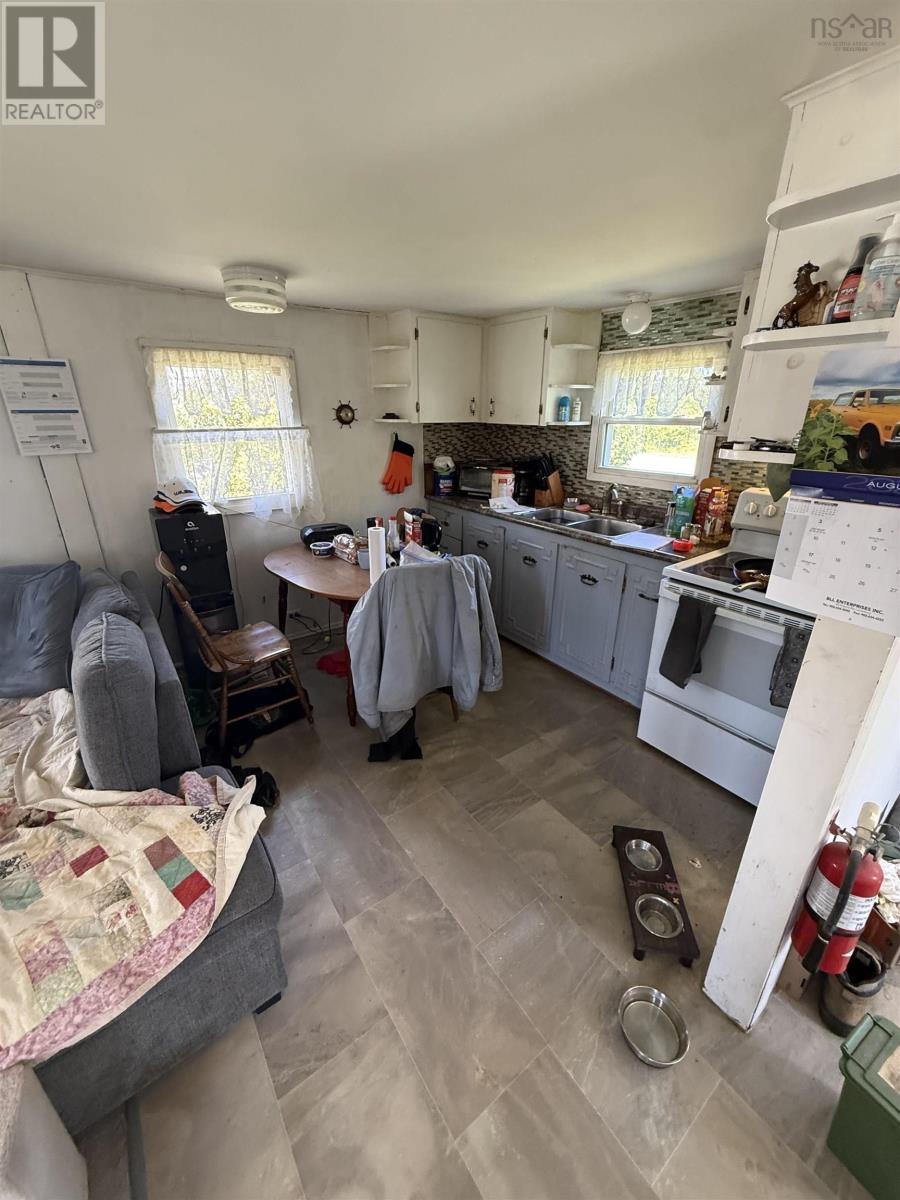 Property 26 of 29 of 108 + 110 Kingsburg Road