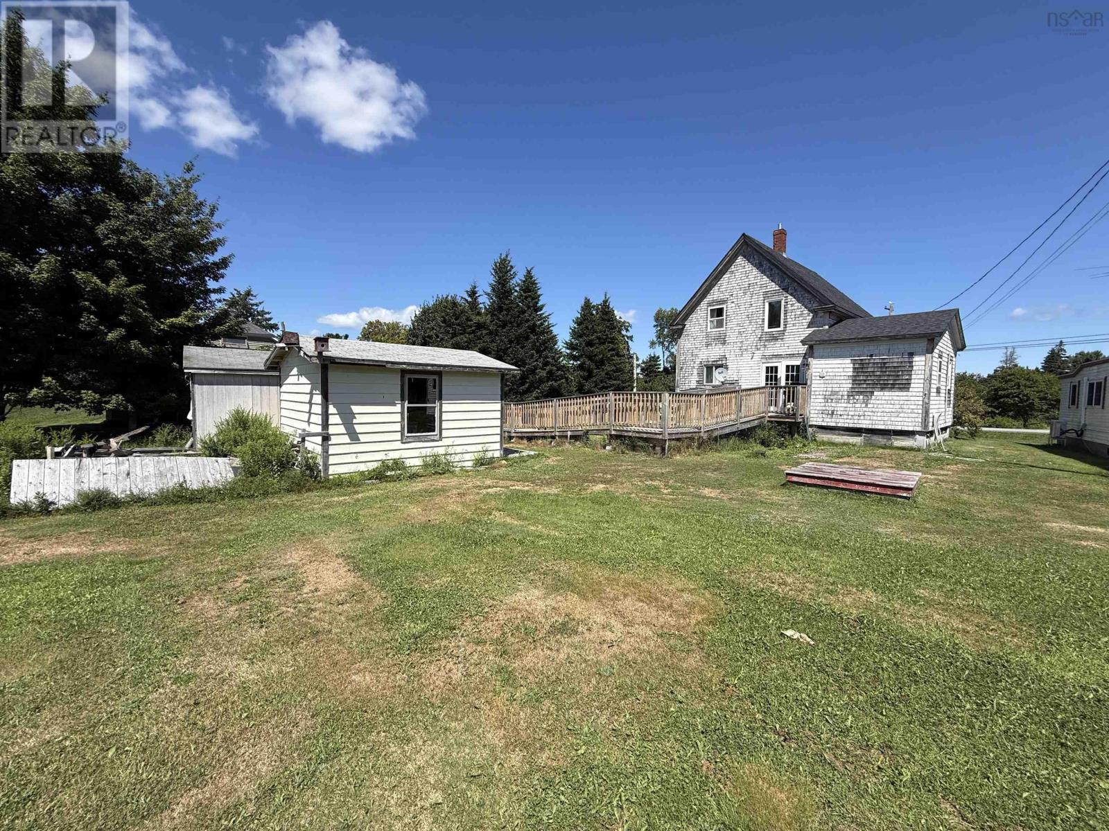 108 + 110 Kingsburg Road - 5