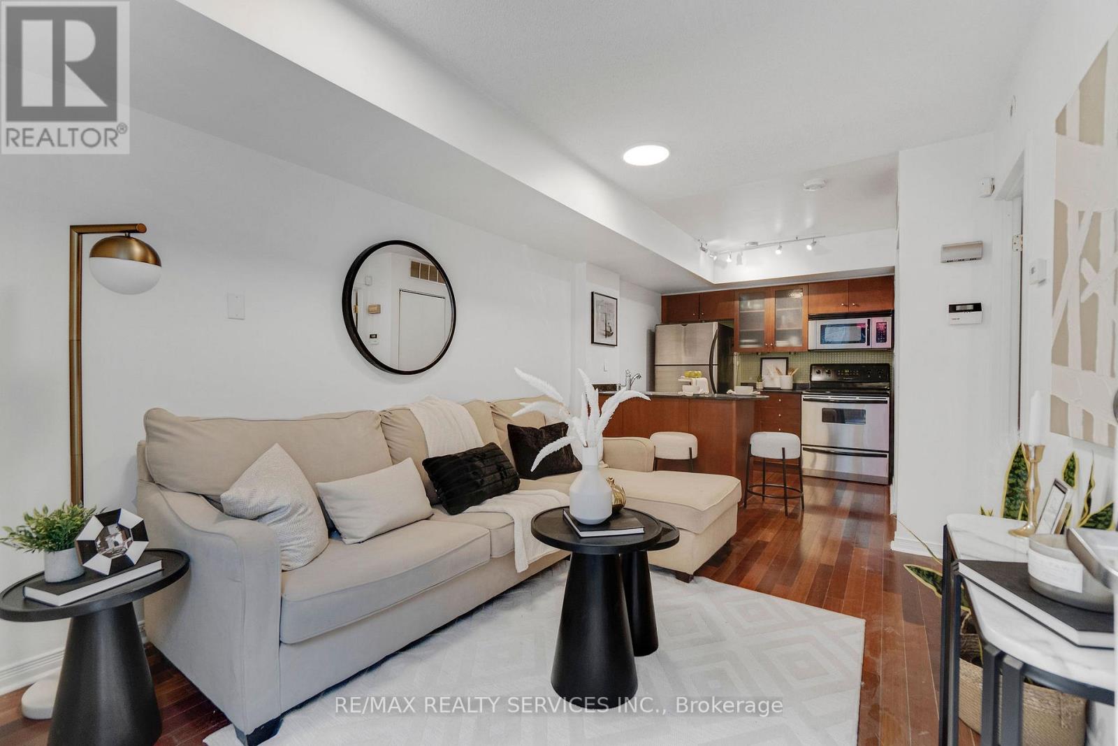 #632 38 WESTERN BATTERY ROAD - Image 3