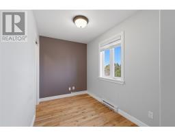 73 Chatwood Crescent thumbnail 14