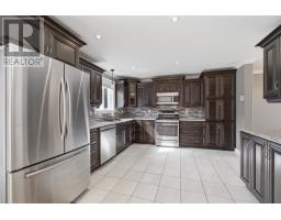 73 Chatwood Crescent thumbnail 3