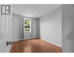 24 Bragg Crescent thumbnail 13