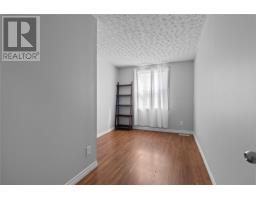 24 Bragg Crescent thumbnail 18
