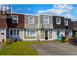 24 Bragg Crescent thumbnail 2