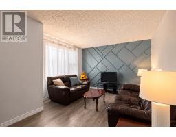 24 Bragg Crescent thumbnail 4