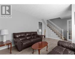 24 Bragg Crescent thumbnail 6