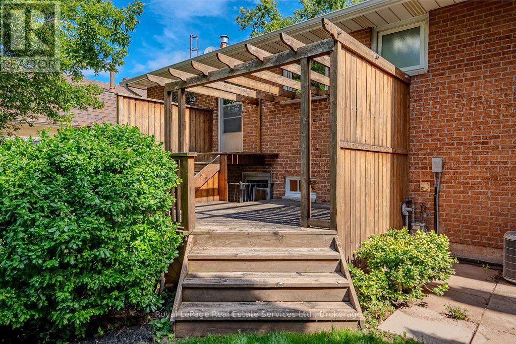 668 MACLAREN DRIVE - Image 30