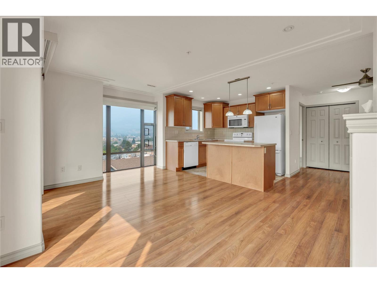 #705 2125 Atkinson Street - Image 12