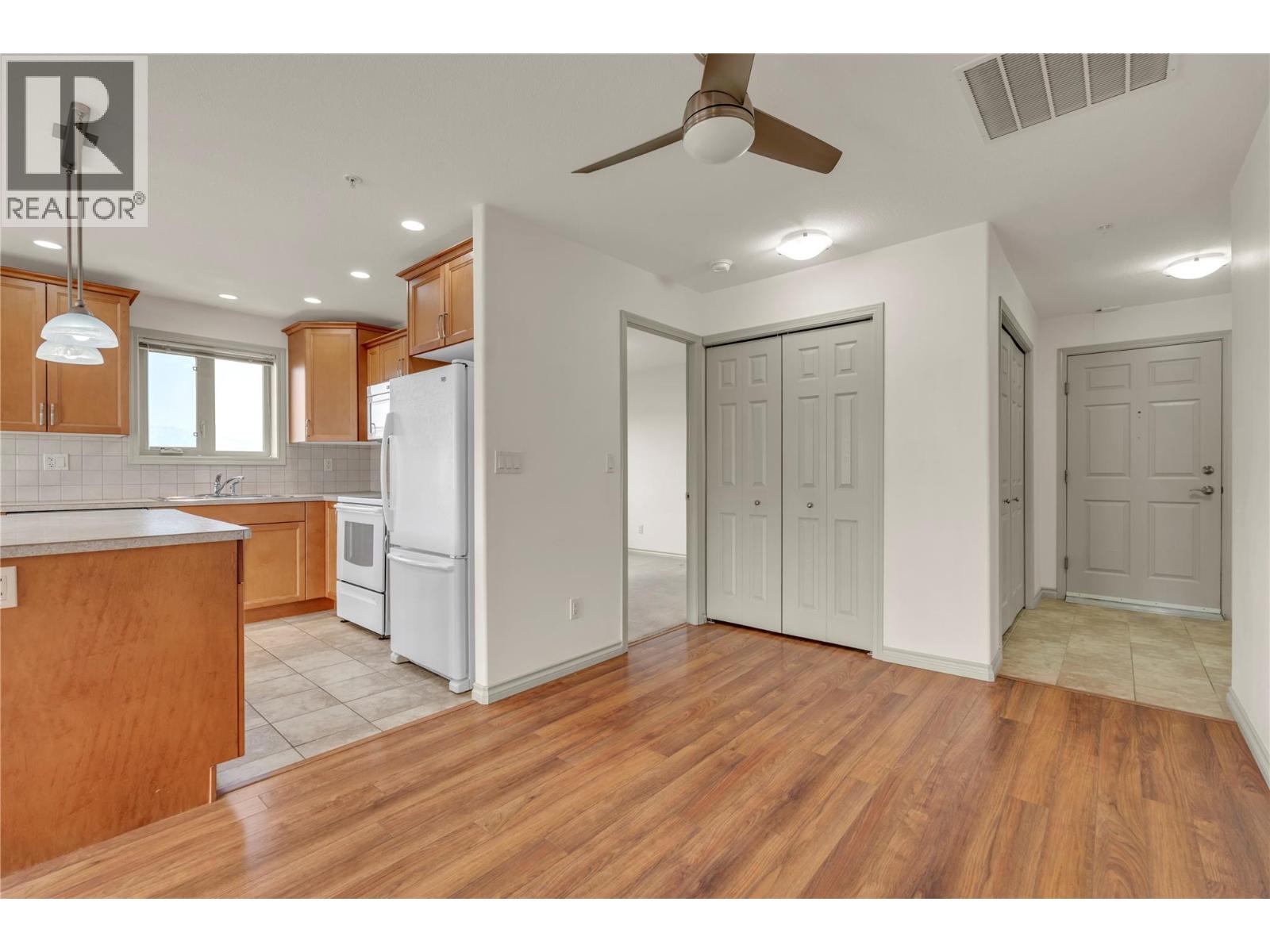 #705 2125 Atkinson Street - 14