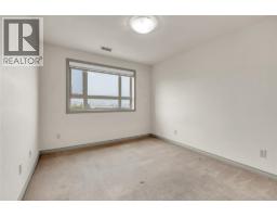 Full ensuite bathroom - 2125 Atkinson Street Unit# 705, Penticton, BC V2A9E6 Photo 9