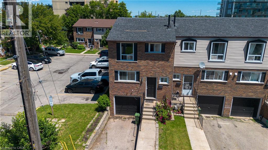 #85 75 BERKINDALE Drive - Image 3