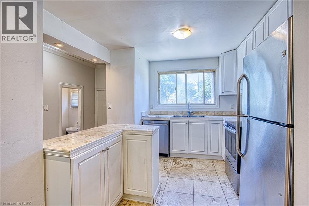 #85 75 BERKINDALE Drive - Image 9