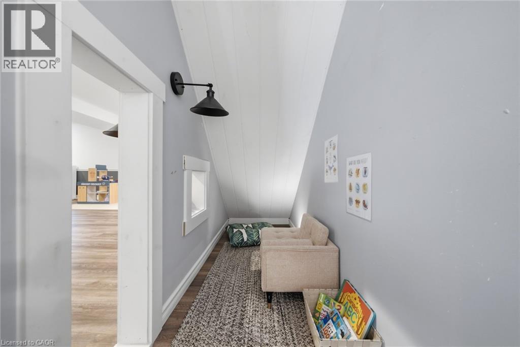 395 FOXTAIL Avenue - Image 31