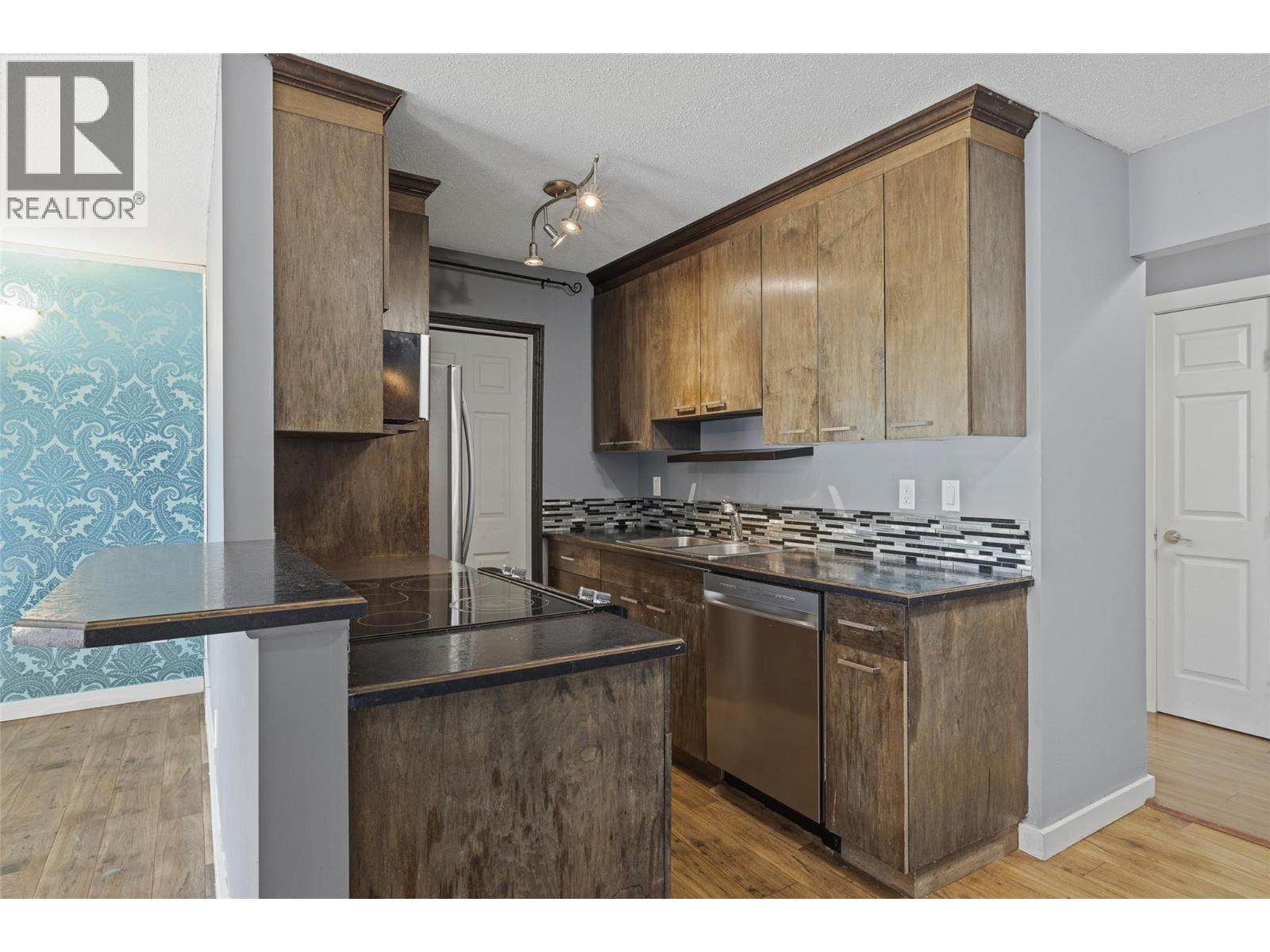 458-460 Keithley Road - Image 20