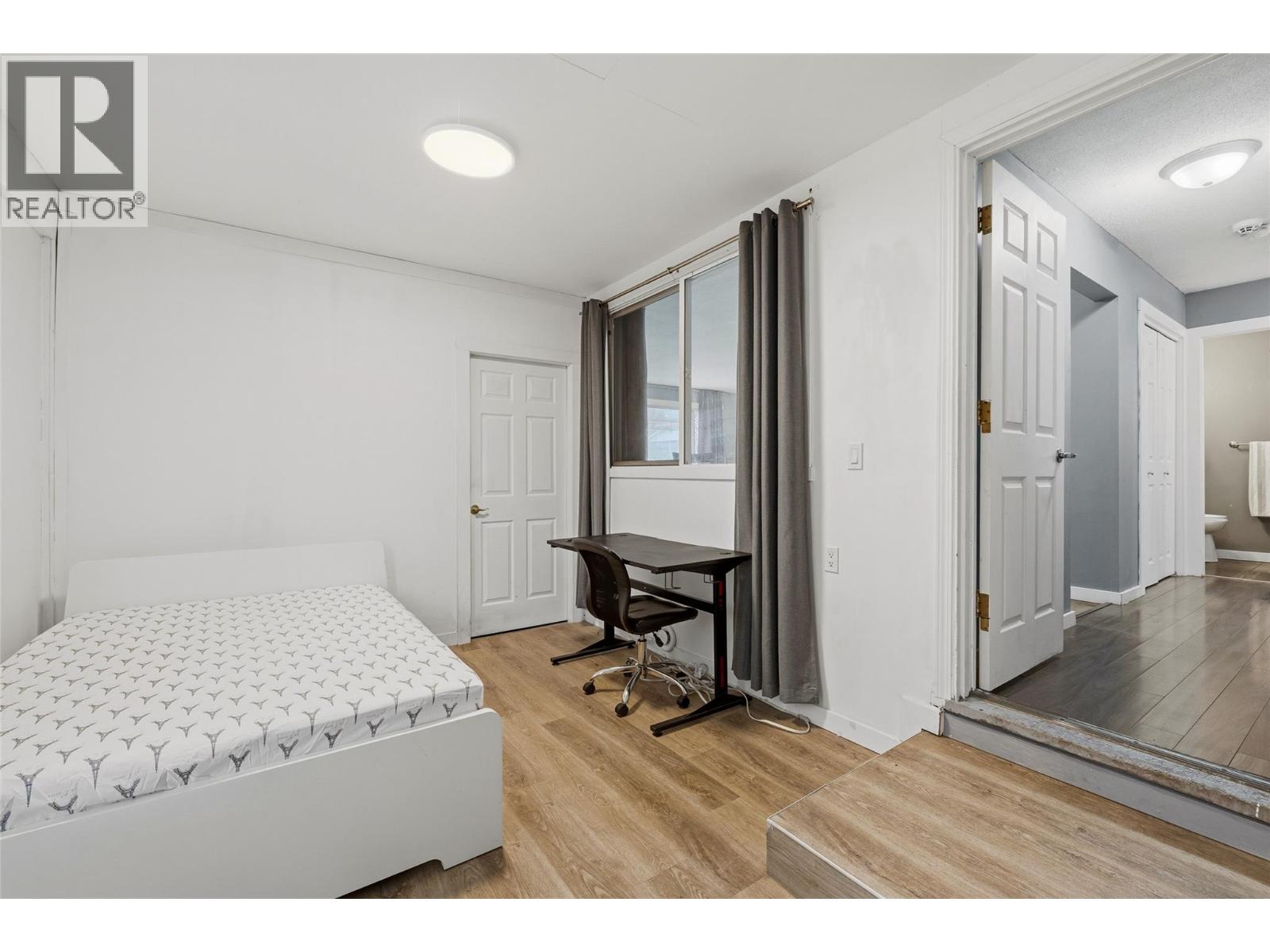 458-460 Keithley Road - Image 23