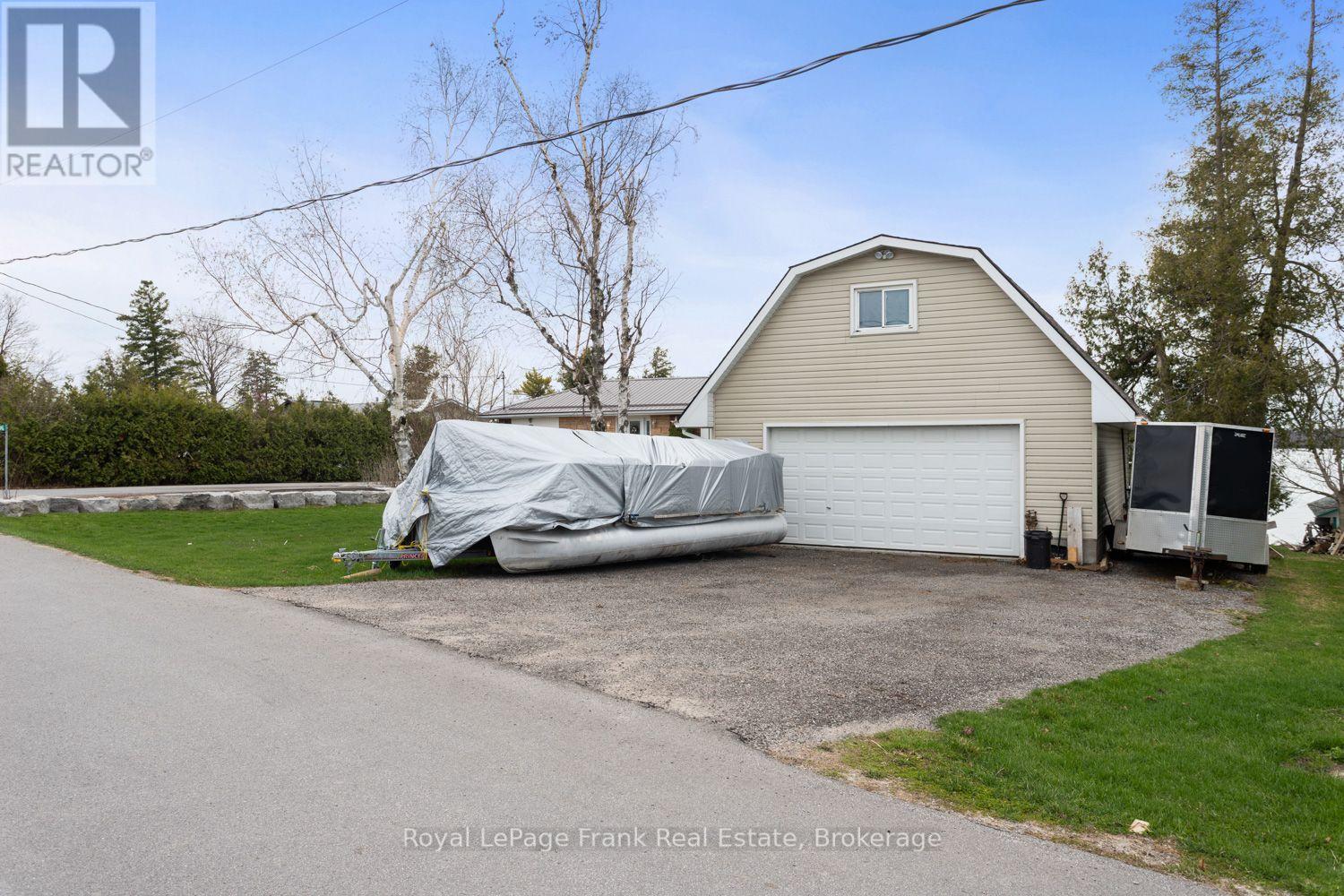 106 STARR BOULEVARD - Image 9