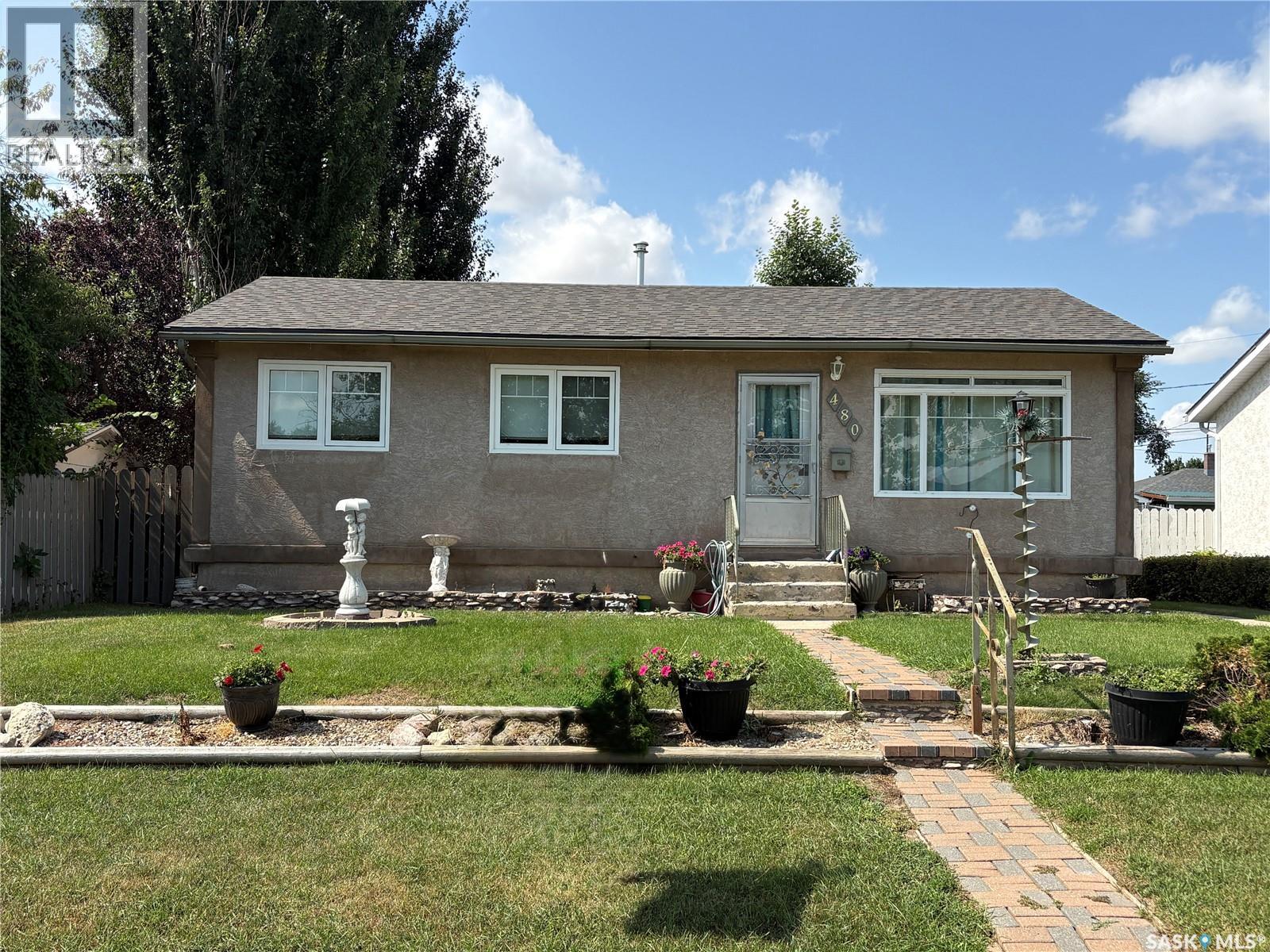 480 8th AVENUE SE - 1