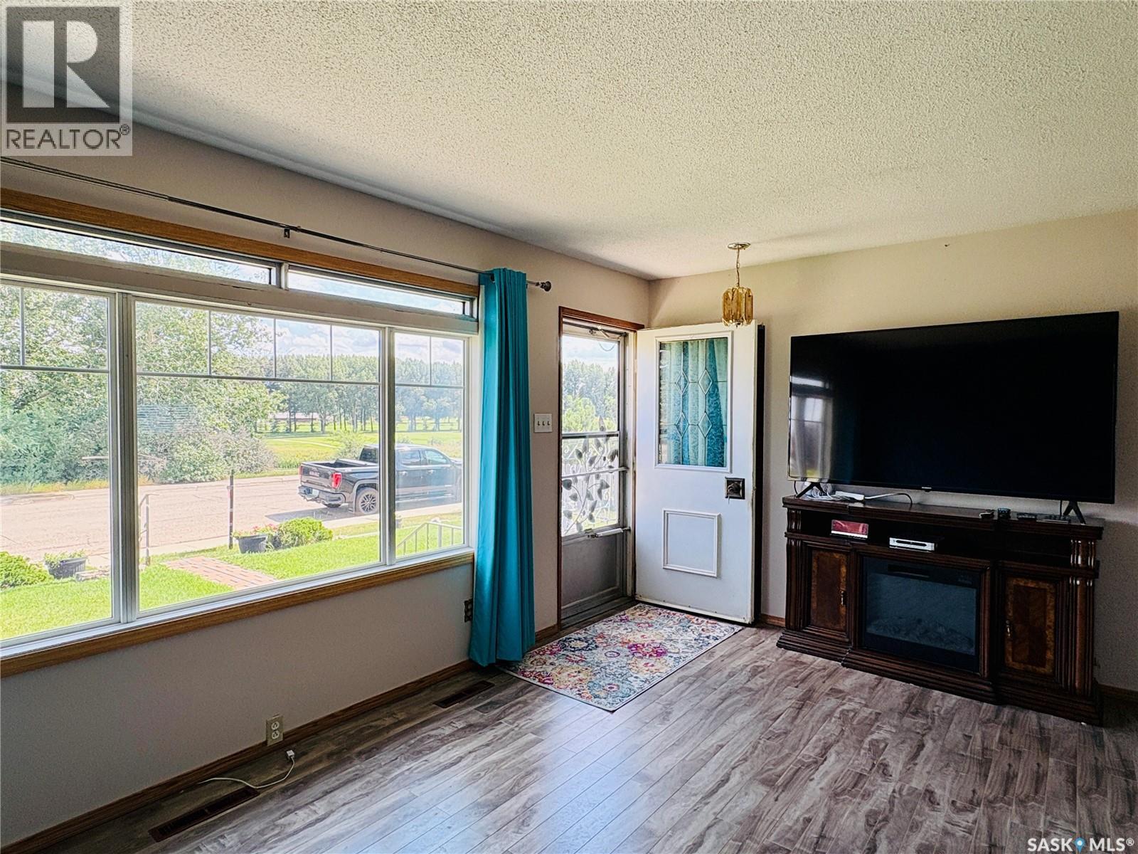 480 8th AVENUE SE - Image 3