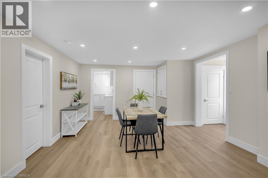 71 KENT Street N - Image 8
