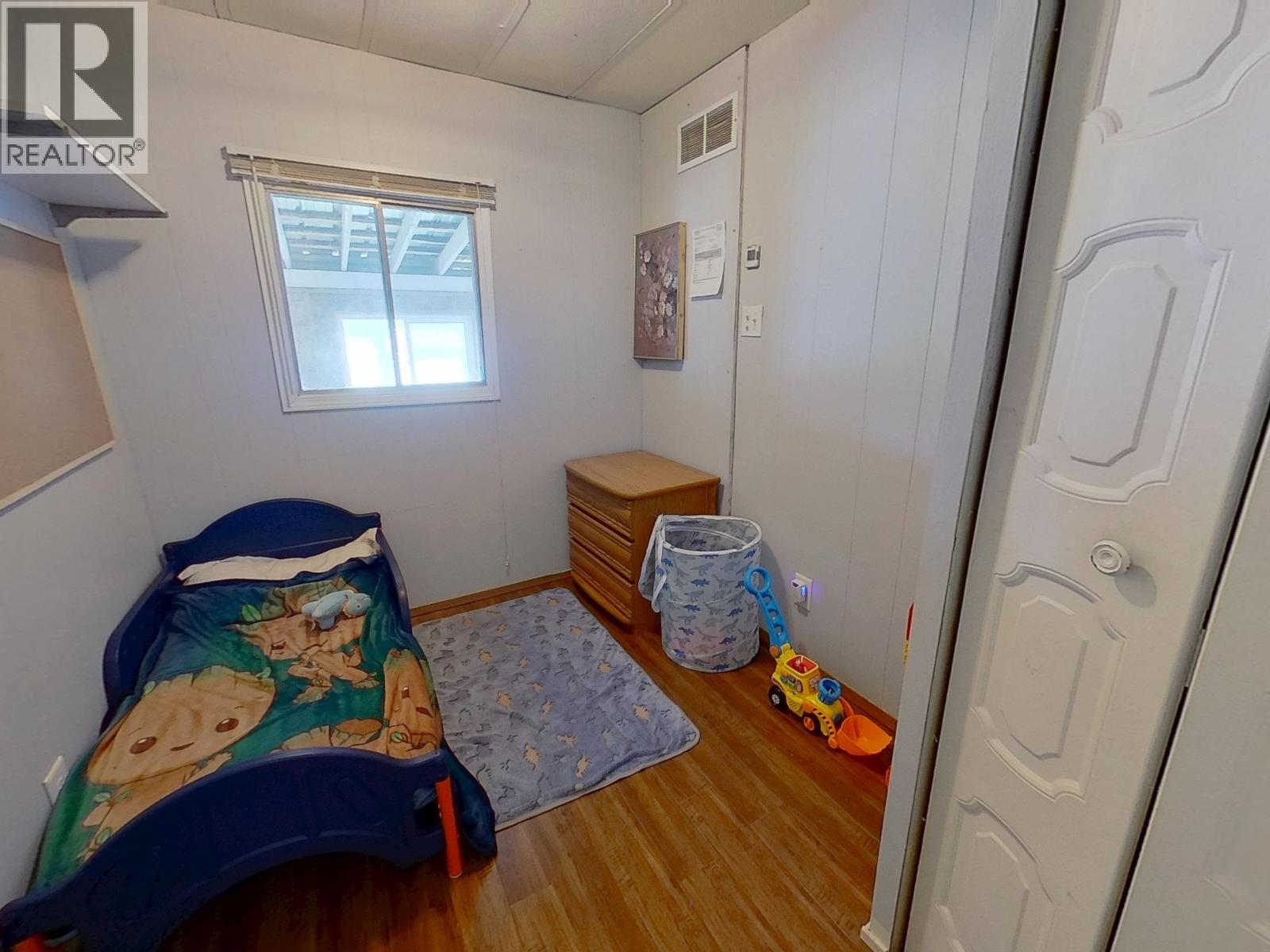 1075 FALCON ROAD - Image 11