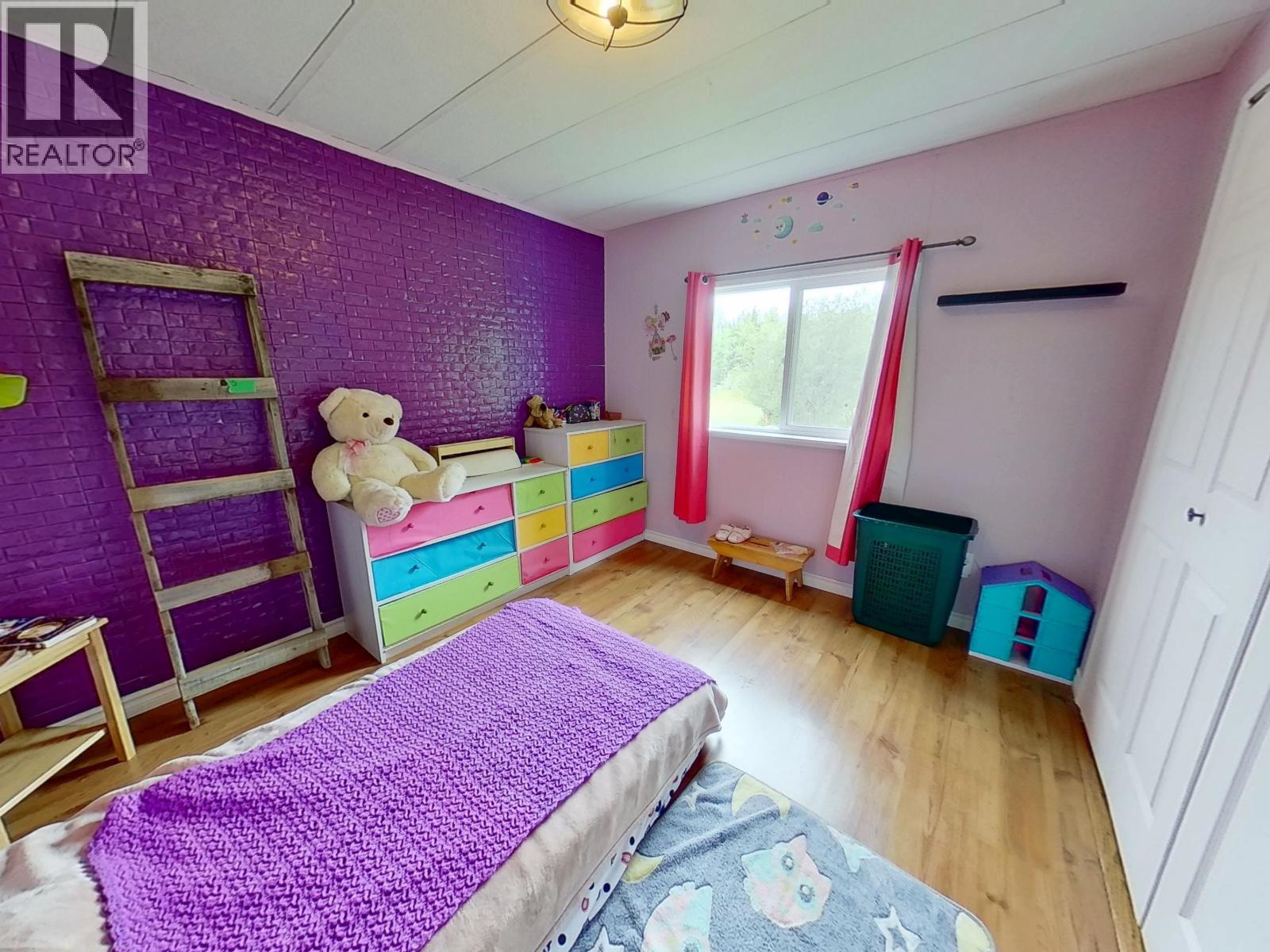 1075 FALCON ROAD - Image 14