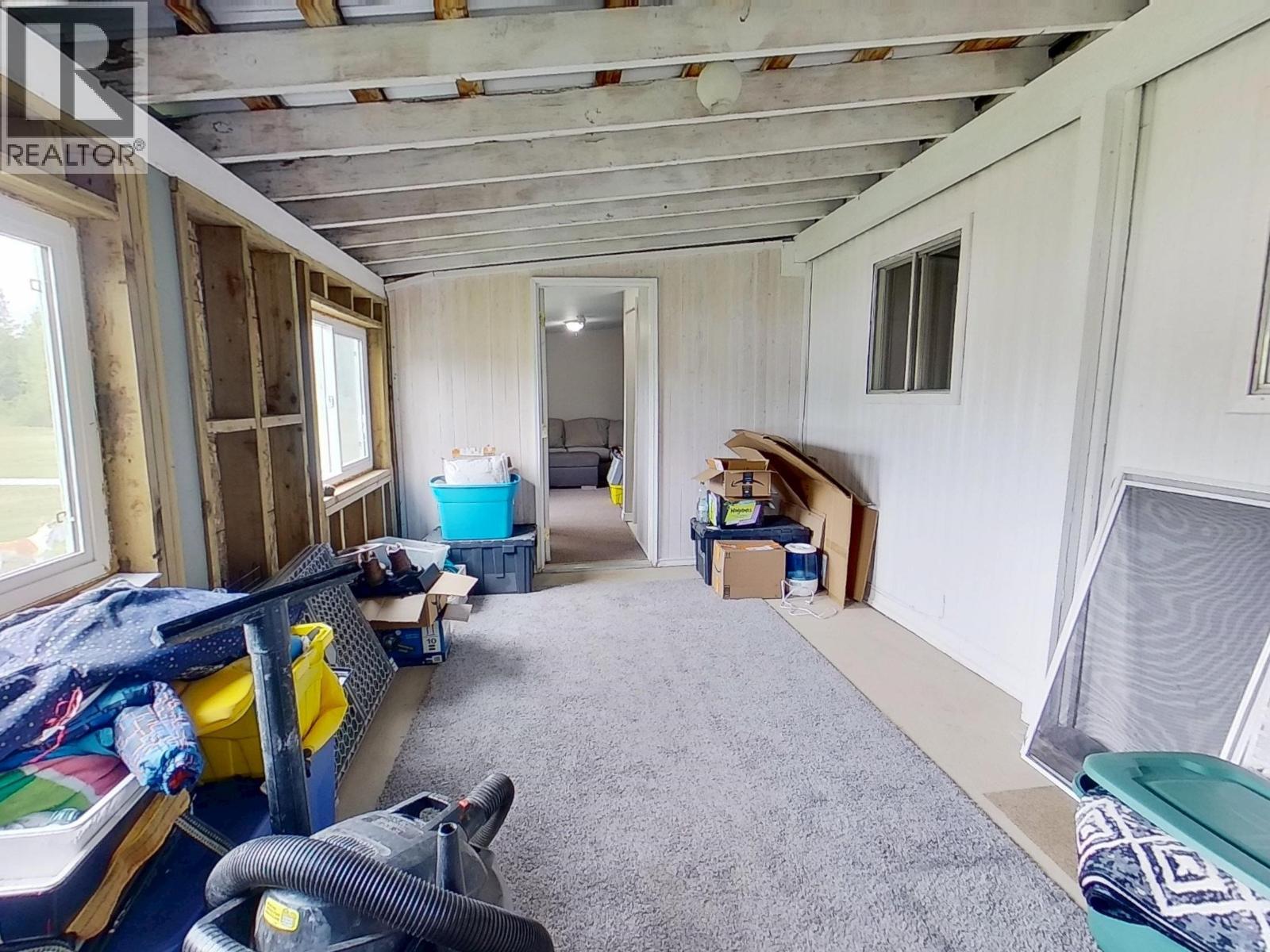 1075 FALCON ROAD - Image 15