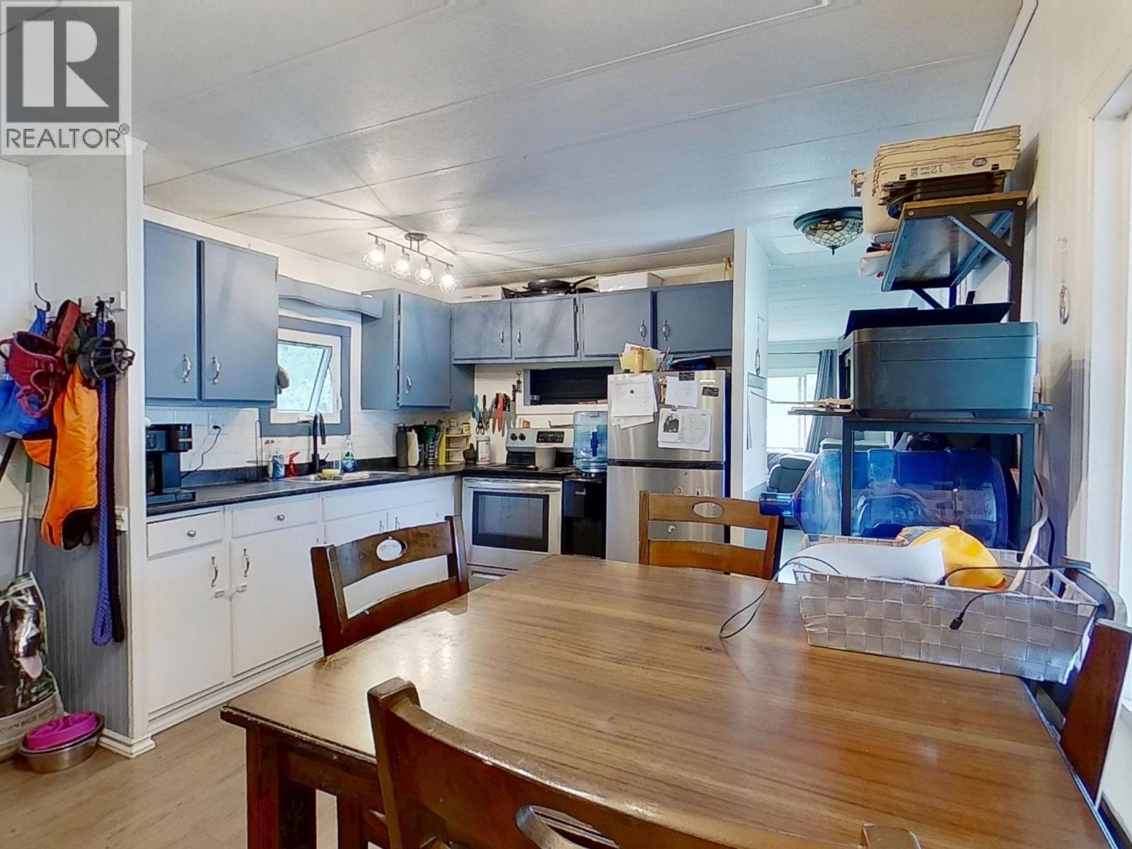 1075 FALCON ROAD - 7