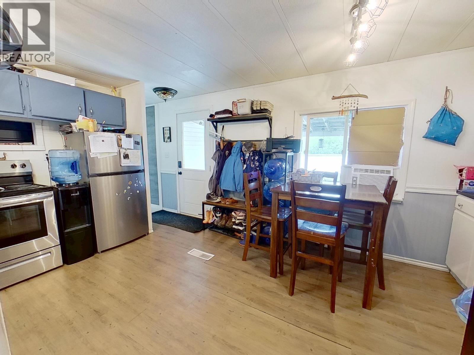 1075 FALCON ROAD - Image 6